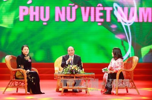 Premier Nguyen Xuan Phuc nennt sieben Maßnahmen für Geschlechtergleichberechtigung in Vietnam - ảnh 1